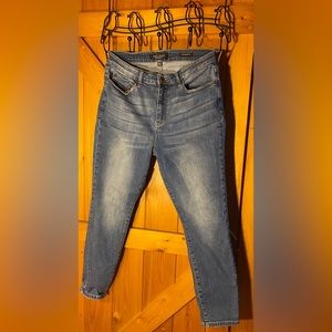 🤩 Judy Blue Boyfriend Fit.